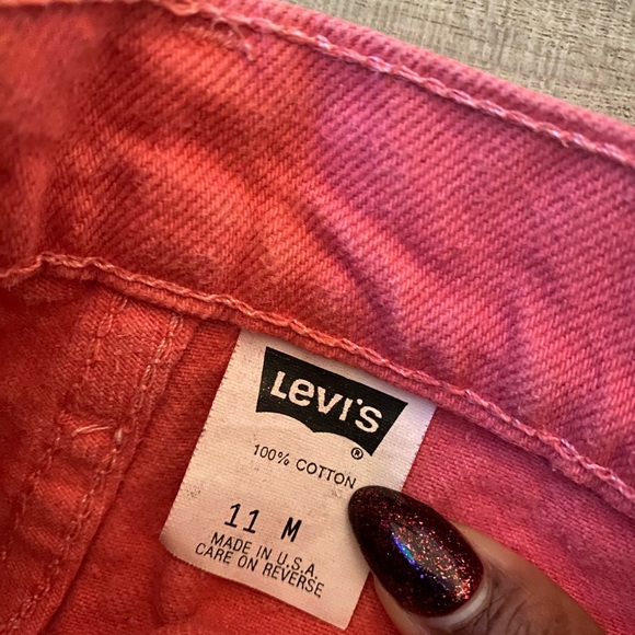 Levi coral vintage high waist jeans
Size 11 / 17512-0228 - Picture 4 of 4